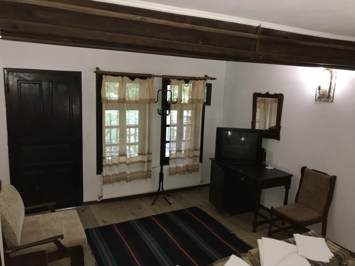 Hotel Divetsite Sliven Buitenkant foto